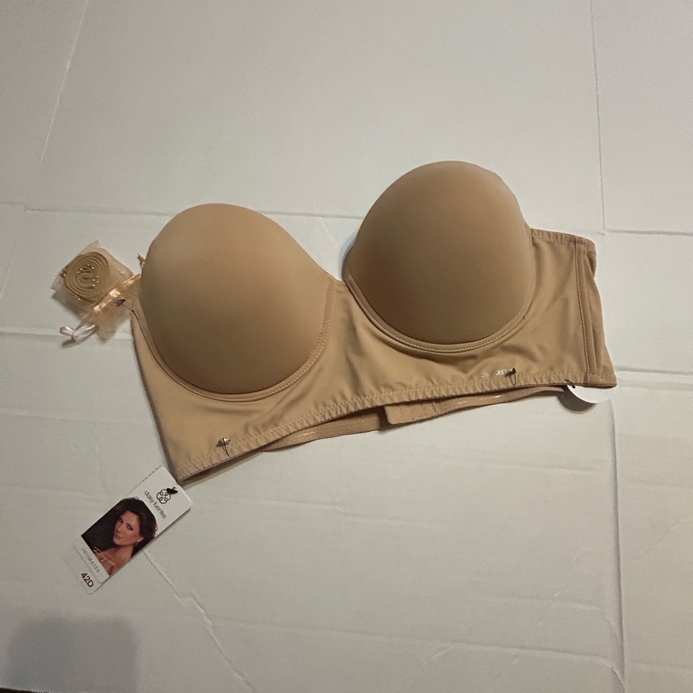 NWT 42D Daisy Fuentes hourglass Longline Convertible Bra